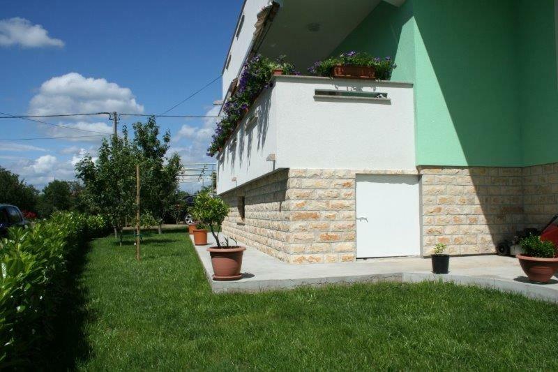 Lucija Apartments Vrh  Экстерьер фото