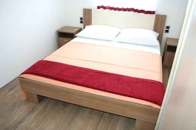 Lucija Apartments Vrh  Экстерьер фото